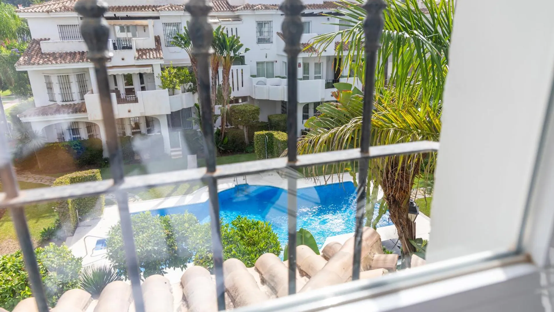 Apartment Ab Properties: Golden Mile Penthouse with Pool Near Puerto Banus Marbella