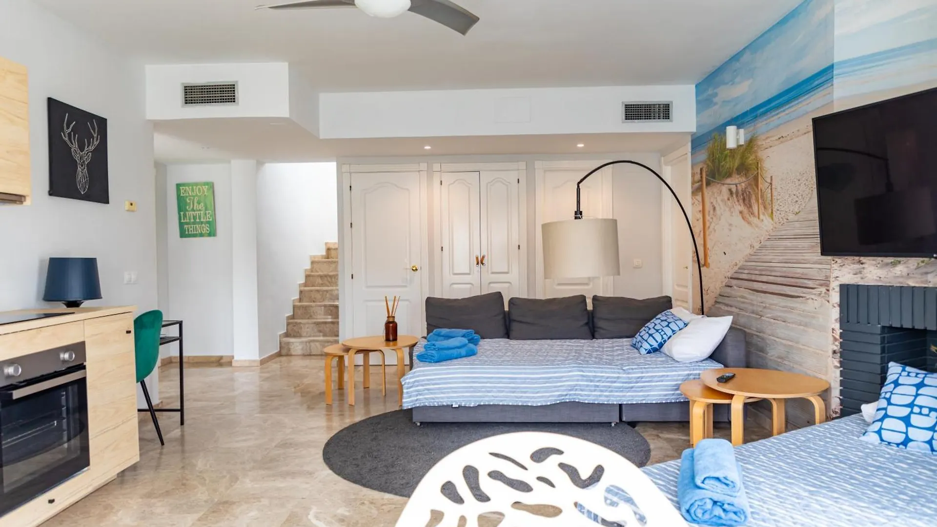 Ab Properties: Golden Mile Penthouse with Pool Near Puerto Banus Marbella